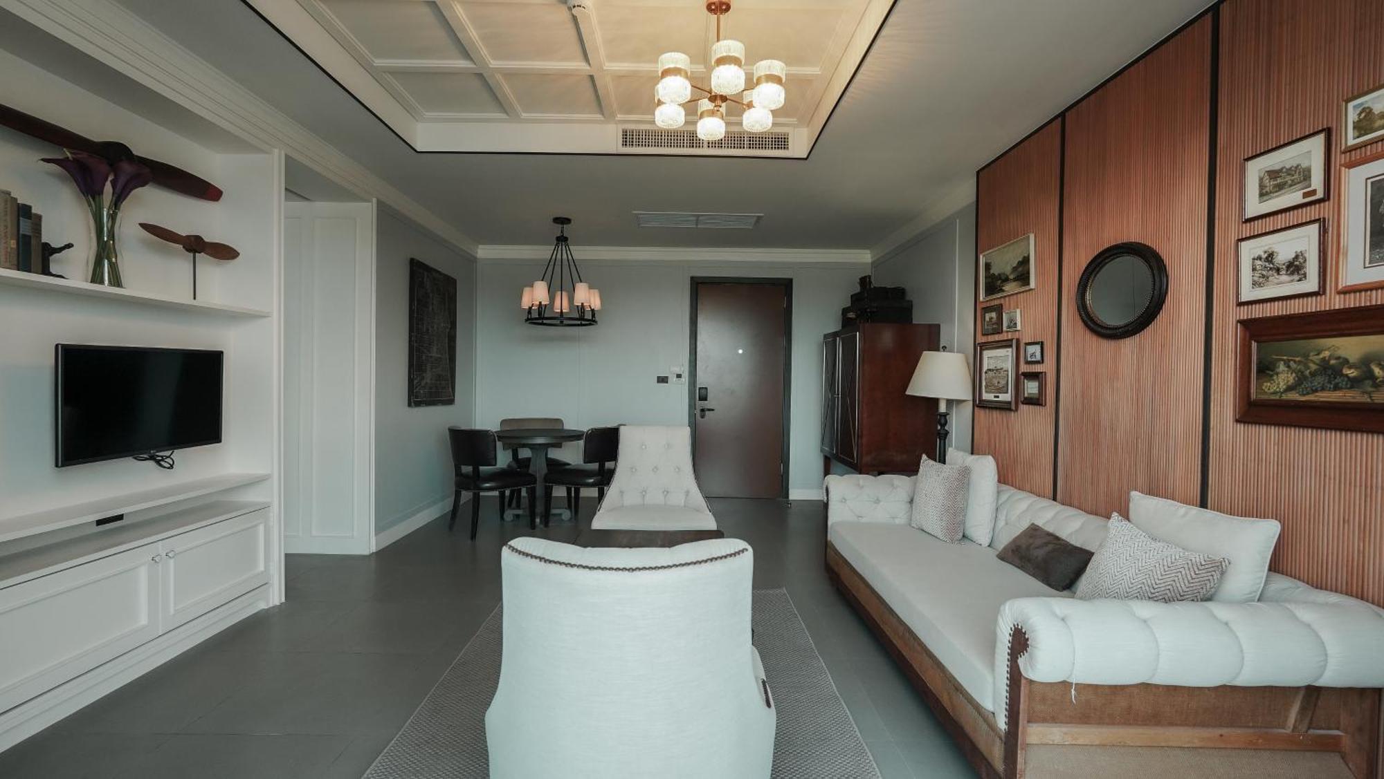 One-Bedroom Suite